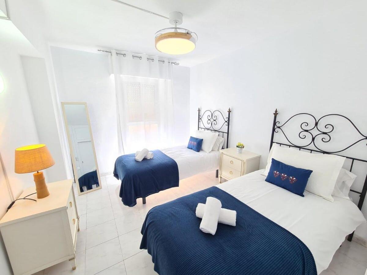 Apartamento 2 Hab. Con Vistas En Benalmádena Exteriör bild